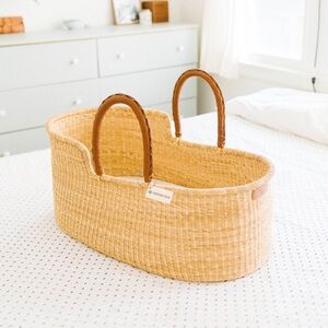Design Dua Moses basket